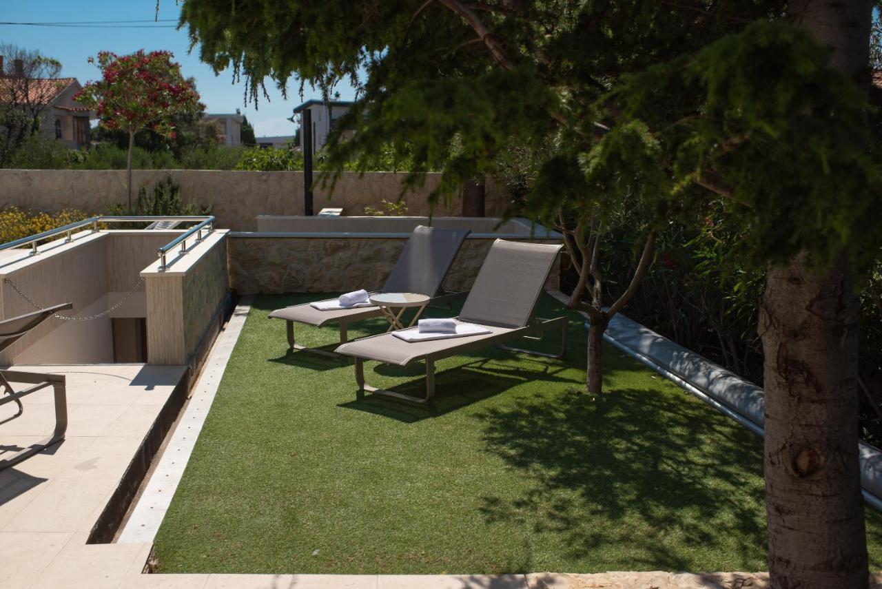 Pool Apartments Galeb Novalja Ngoại thất bức ảnh