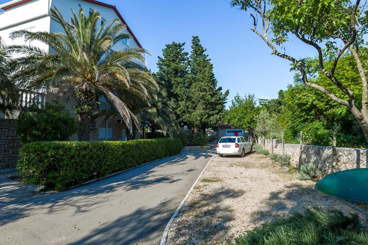 Pool Apartments Galeb Novalja Ngoại thất bức ảnh