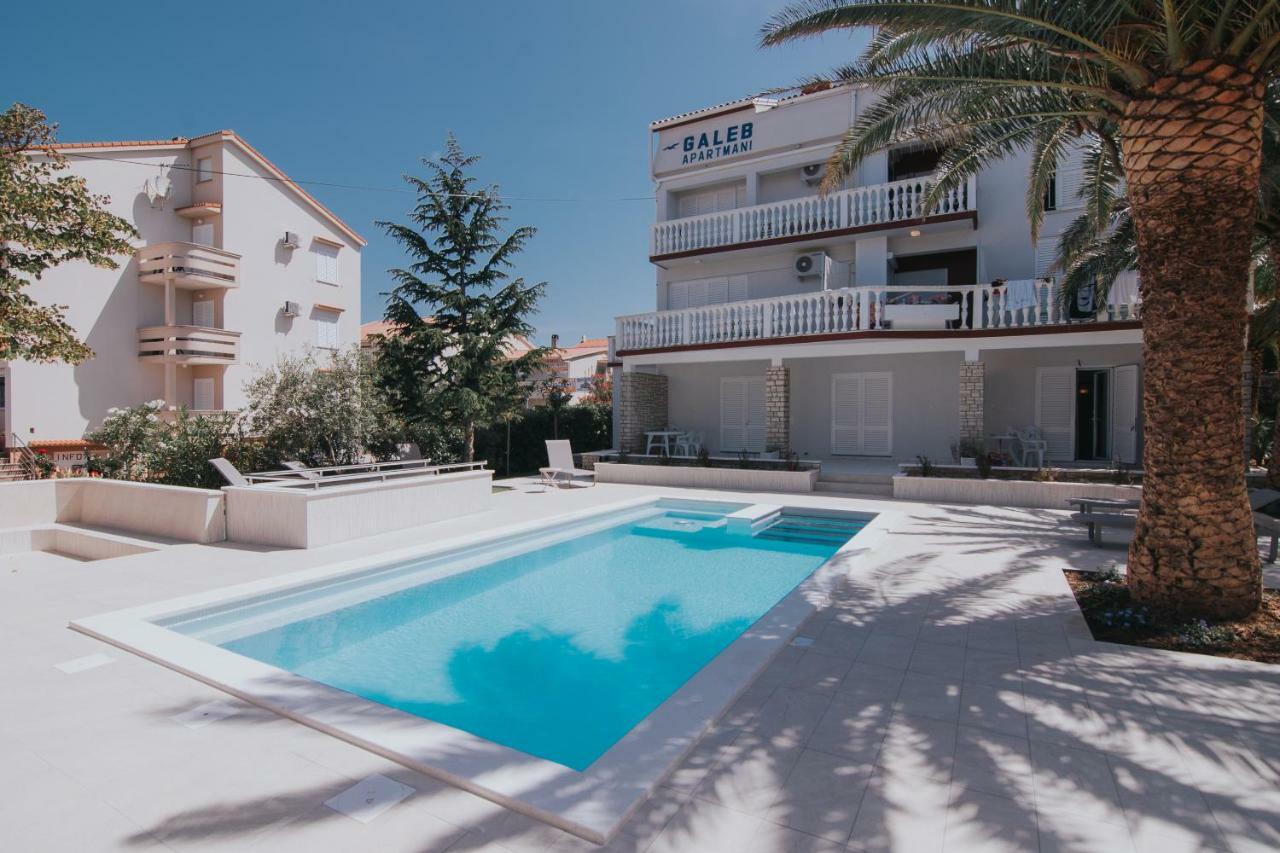 Pool Apartments Galeb Novalja Ngoại thất bức ảnh
