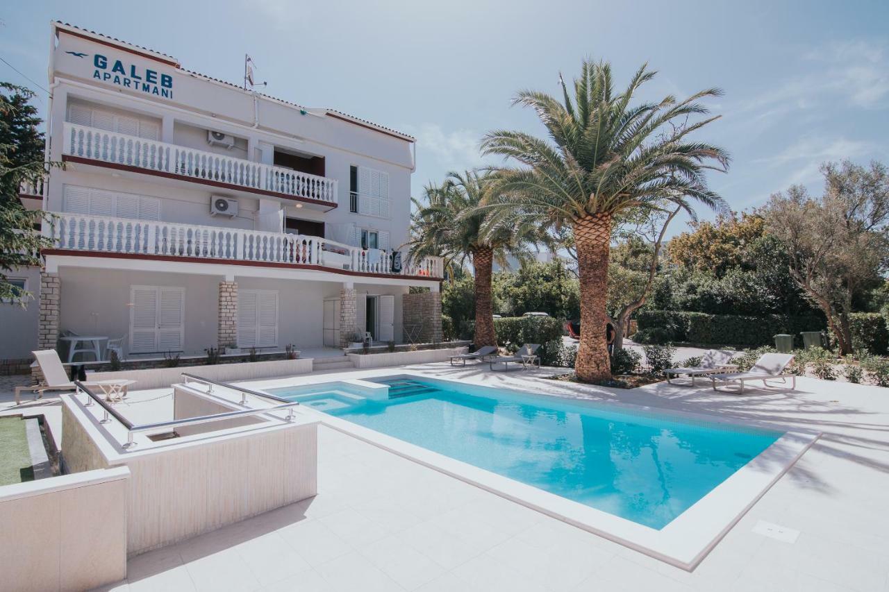 Pool Apartments Galeb Novalja Ngoại thất bức ảnh